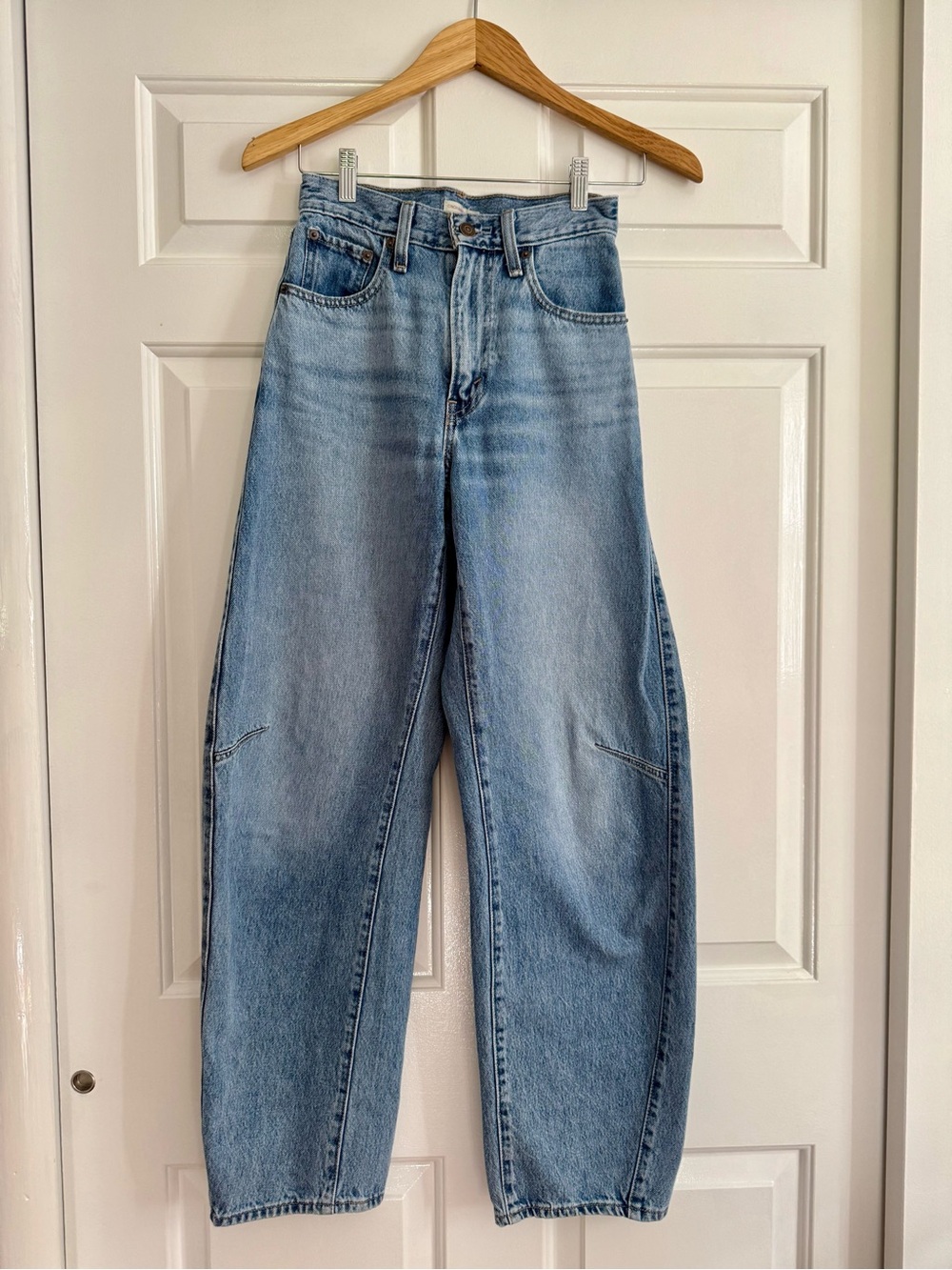 Levi’s Women’s Cinch Barrel Jeans